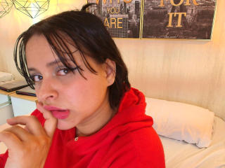 Blueeskyy - Live sex cam - 27708489