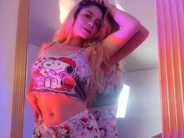 SophieTeller - Live porn &amp; sex cam - 27716630