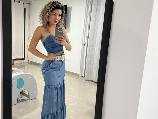 NicolBlosson - Sexe cam en vivo - 27716763