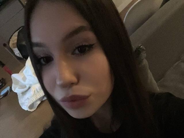 Amabel - Élő pornó és szexkamera - 27720879