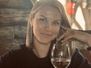BelleLisaG - Live porn &amp; sex cam - 27721894