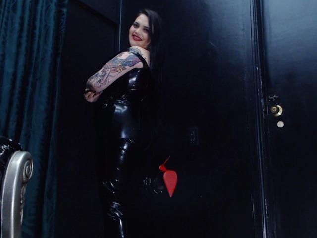 MaeveBorch - Live porno og sexkamera - 27725541