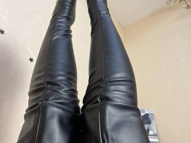 Innysik - Live sex cam - 27725772