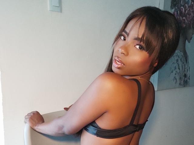 LindaBird - Sexe cam en vivo - 27727375