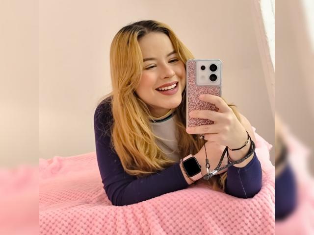 AshleyCampbell - Live porn &amp; sex cam - 27729685