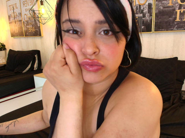 Blueeskyy - сексуальная веб-камера в реальном времени - 27732891