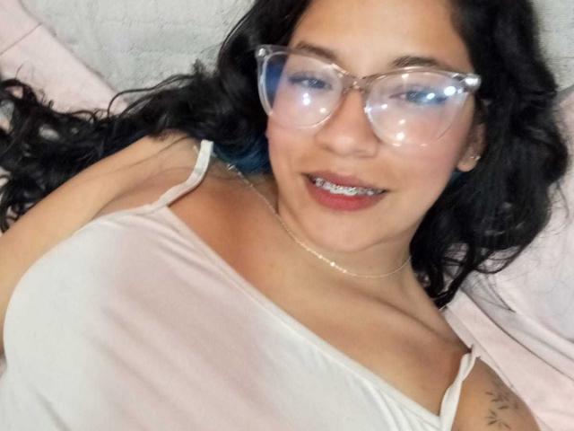 PaulinaColemann - Live sex cam - 27734802