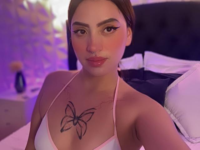 NaireaBeaumont - сексуальная веб-камера в реальном времени - 27736370