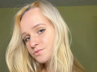 FoxyRox - Live porn &amp; sex cam - 27739954
