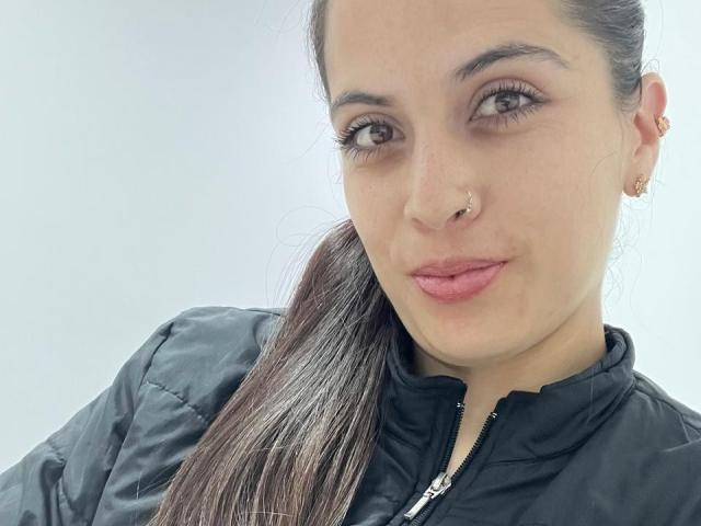 LouiseHott69 - ライブポルノ&amp;セックスカム - 27742656