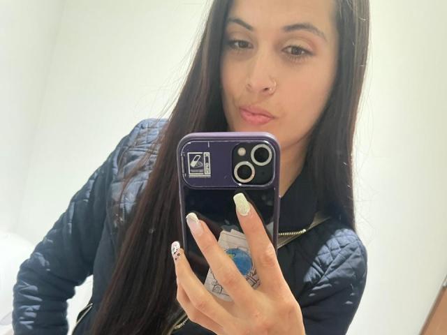 LouiseHott69 - Live porn &amp; sex cam - 27743013