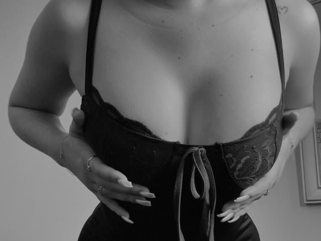 SugarrX - Live porn &amp; sex cam - 27743657