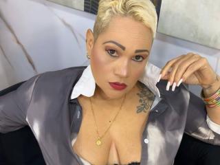 GianellaCox - Live sex cam - 27744532
