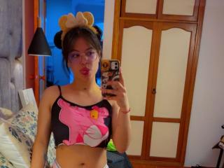 BadBellax69 - Live porn &amp; sex cam - 27744623
