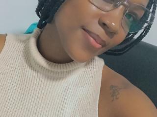 TaniaDoux - Sexe cam en vivo - 27748326