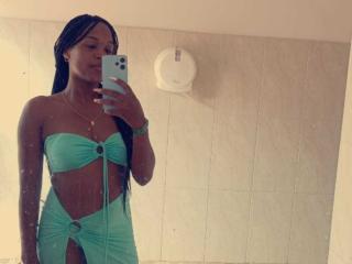 TaniaDoux - Sexe cam en vivo - 27748347