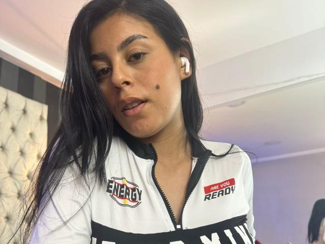 CamilePretty - Élő pornó és szexkamera - 27752624