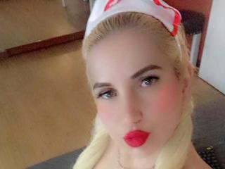 GiuliaAddams - Live porn &amp; sex cam - 27764741