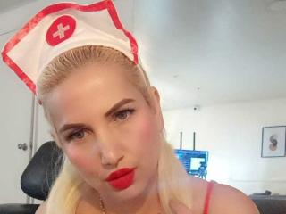 GiuliaAddams - Live porn &amp; sex cam - 27764762