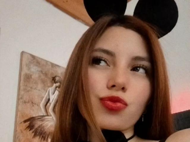 LinaFoxyHot - Live Sex Cam - 27767156