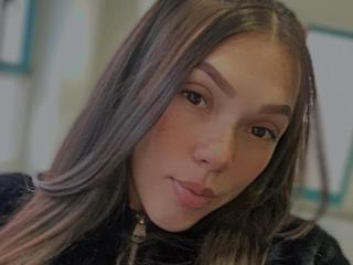 kinkyCharlottee - Live porn &amp; sex cam - 27767968