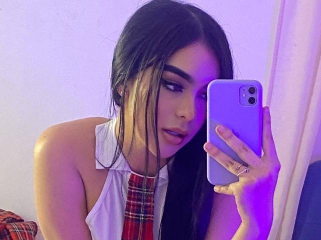 AntonellaWatson - Live porn &amp; sex cam - 27771139