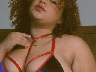 YeraCarey - Live porn &amp; sex cam - 27774863