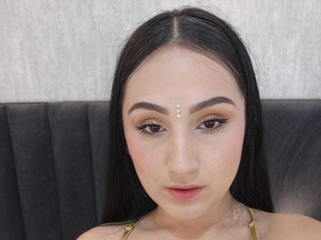 HiilaryDolce - Live porno og sexkamera - 27777677
