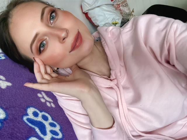 AmbeerWood - Live porn &amp; sex cam - 27777859