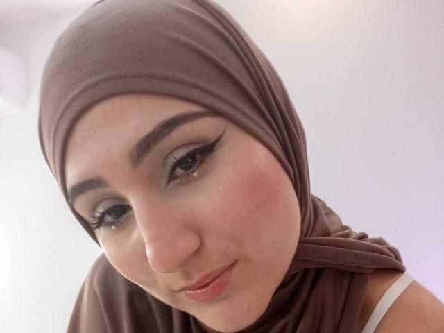 HiilaryDolce - сексуальная веб-камера в реальном времени - 27780043