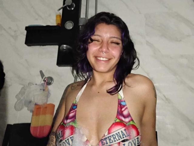 AluDamn - Live porno og sexkamera - 27787211