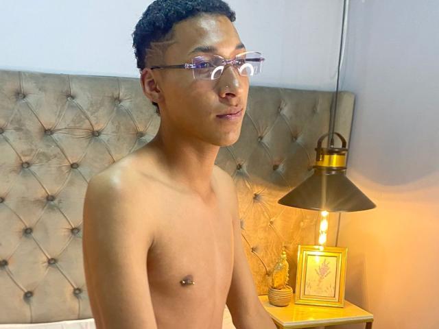 Domminick69 - Live porn &amp; sex cam - 27792665