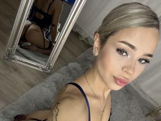 NickyBenz - Live porn &amp; sex cam - 27794546