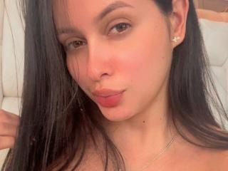 EmilyParkerr - Live porn &amp; sex cam - 27794744