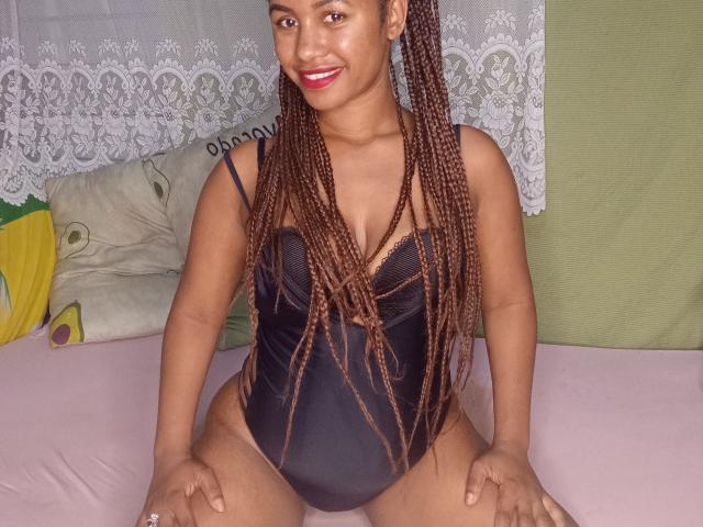 LayahCoquine - ライブポルノ&amp;セックスカム - 27798479