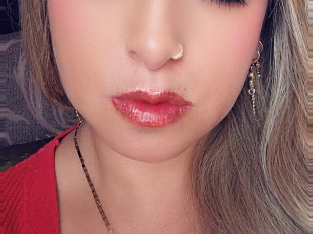 AlessadraJones - сексуальная веб-камера в реальном времени - 27798923