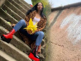 MirandaHott69 - Live sex cam - 27799880