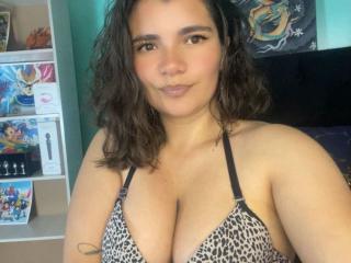 BulmaHot - Live porn &amp; sex cam - 27803402