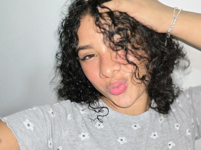 KaylaRoss - Live sex cam - 27806567