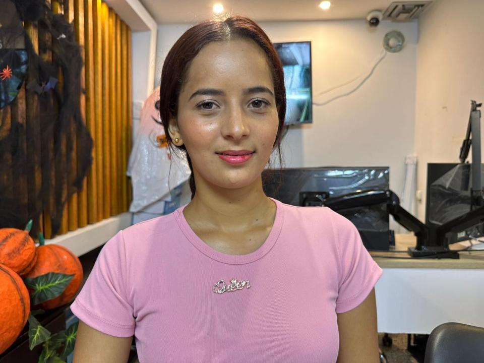 AdrianaMills - Camera khiêu dâm &amp; quyến rũ trực tiếp - 27807512