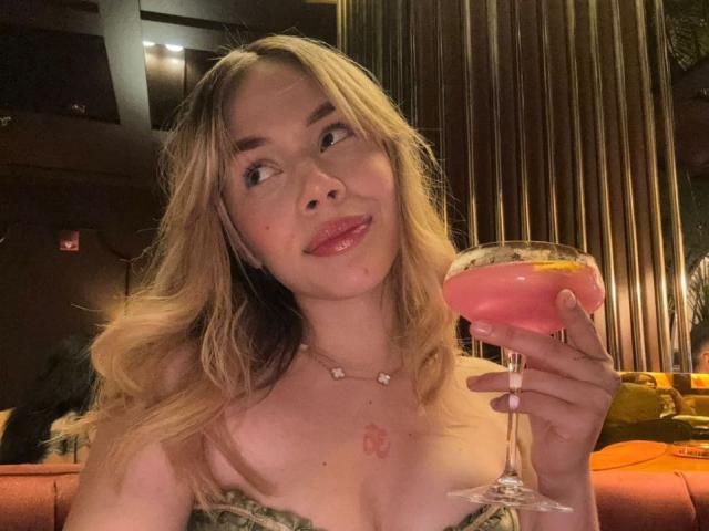 EmmaRiveraa - Sexe cam en vivo - 27808127