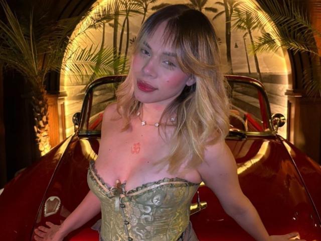 EmmaRiveraa - Live sex cam - 27808133