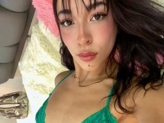 LeaTheas - Live sex cam - 27808499