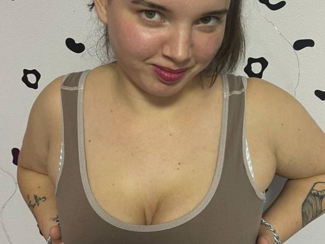 Yulianiya - Live porn &amp; sex cam - 27813404