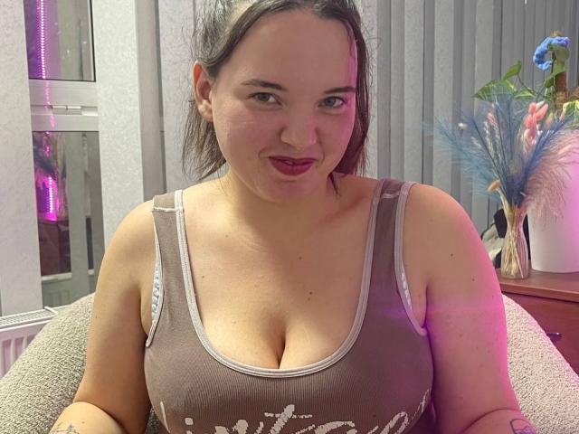 Yulianiya - Live porno og sexkamera - 27813413