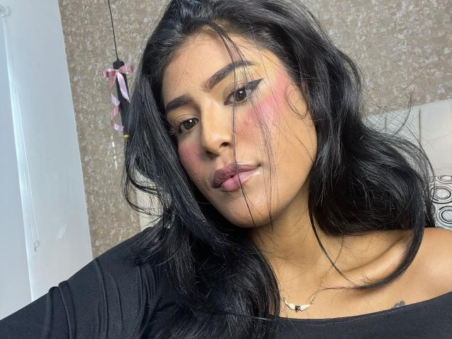 Babilett - Élő pornó és szexkamera - 27814301