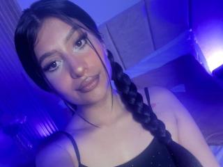 ZarayWhitmore - Live sex cam - 27815900
