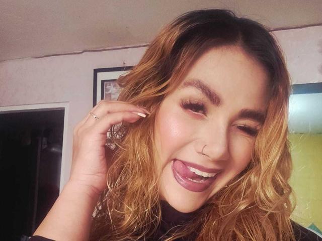 AzhunaStar - Live porn &amp; sex cam - 27819056