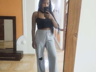 TaniaDoux - Live porn &amp; sex cam - 27821612