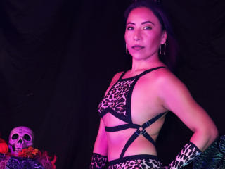 VivienneWest - Live sex cam - 27822509